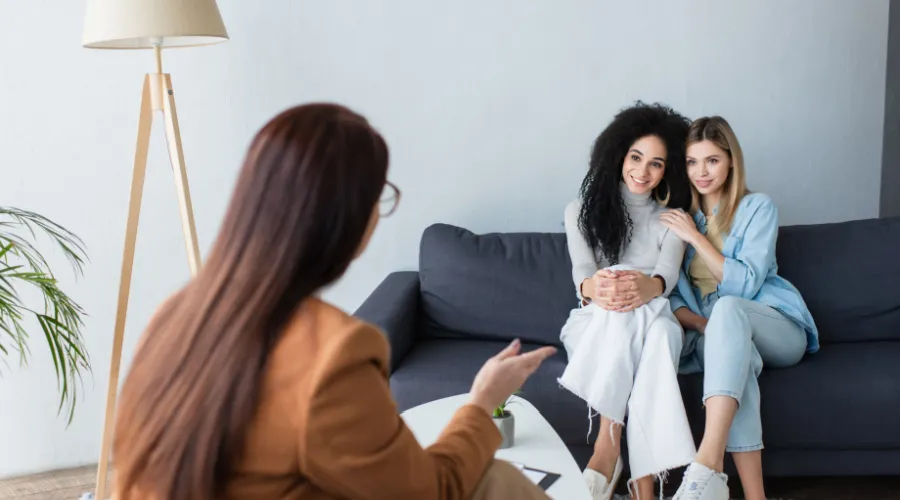 Outpatient Couples Counseling in Illinois