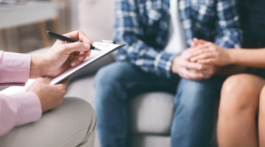 What to Expect During the Couples Rehab Process